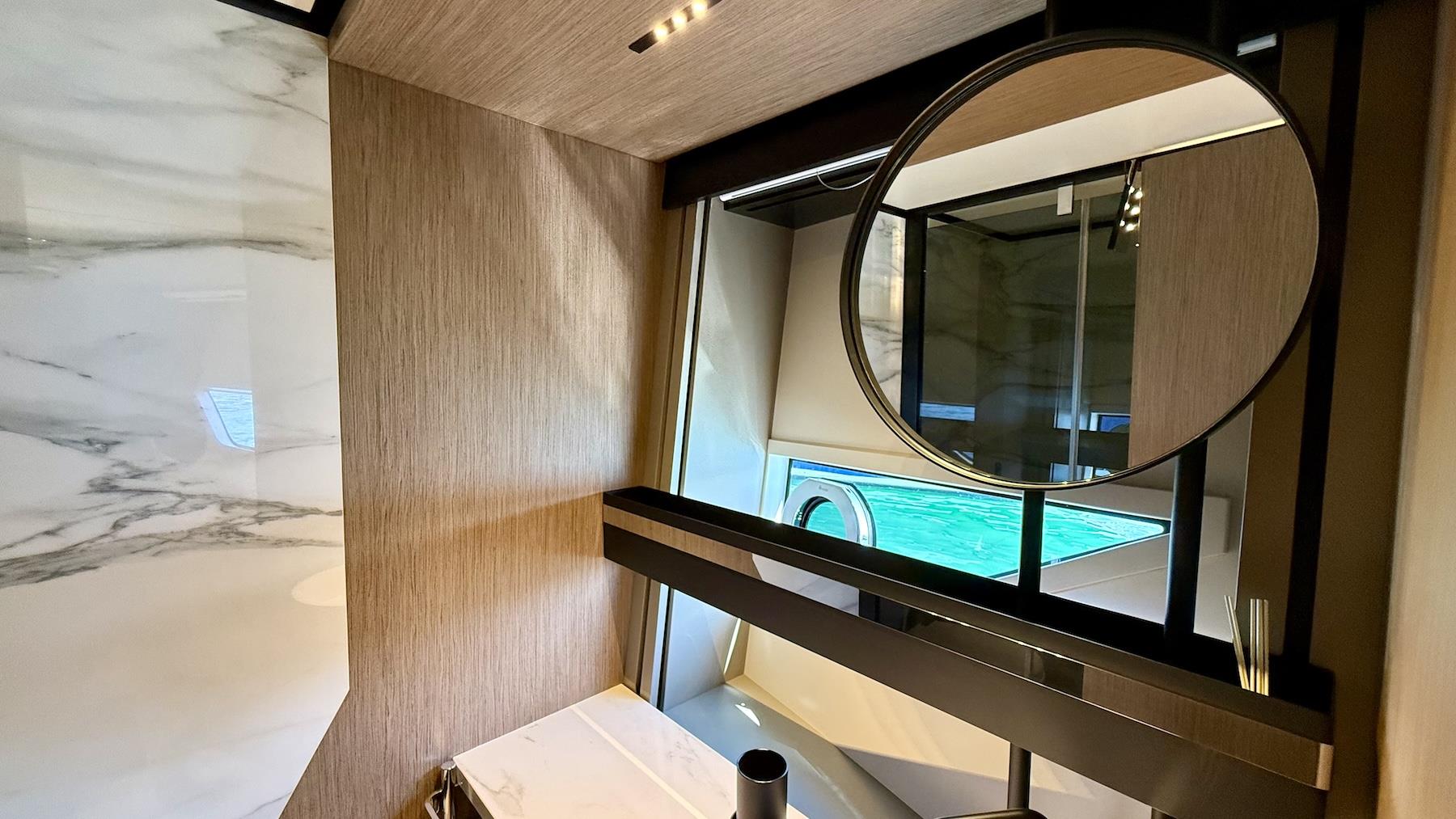 2024 FERRETTI YACHTS 720 